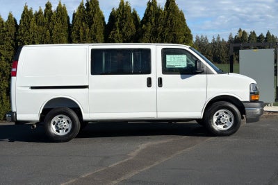 2026 Chevrolet Express Cargo 1WT