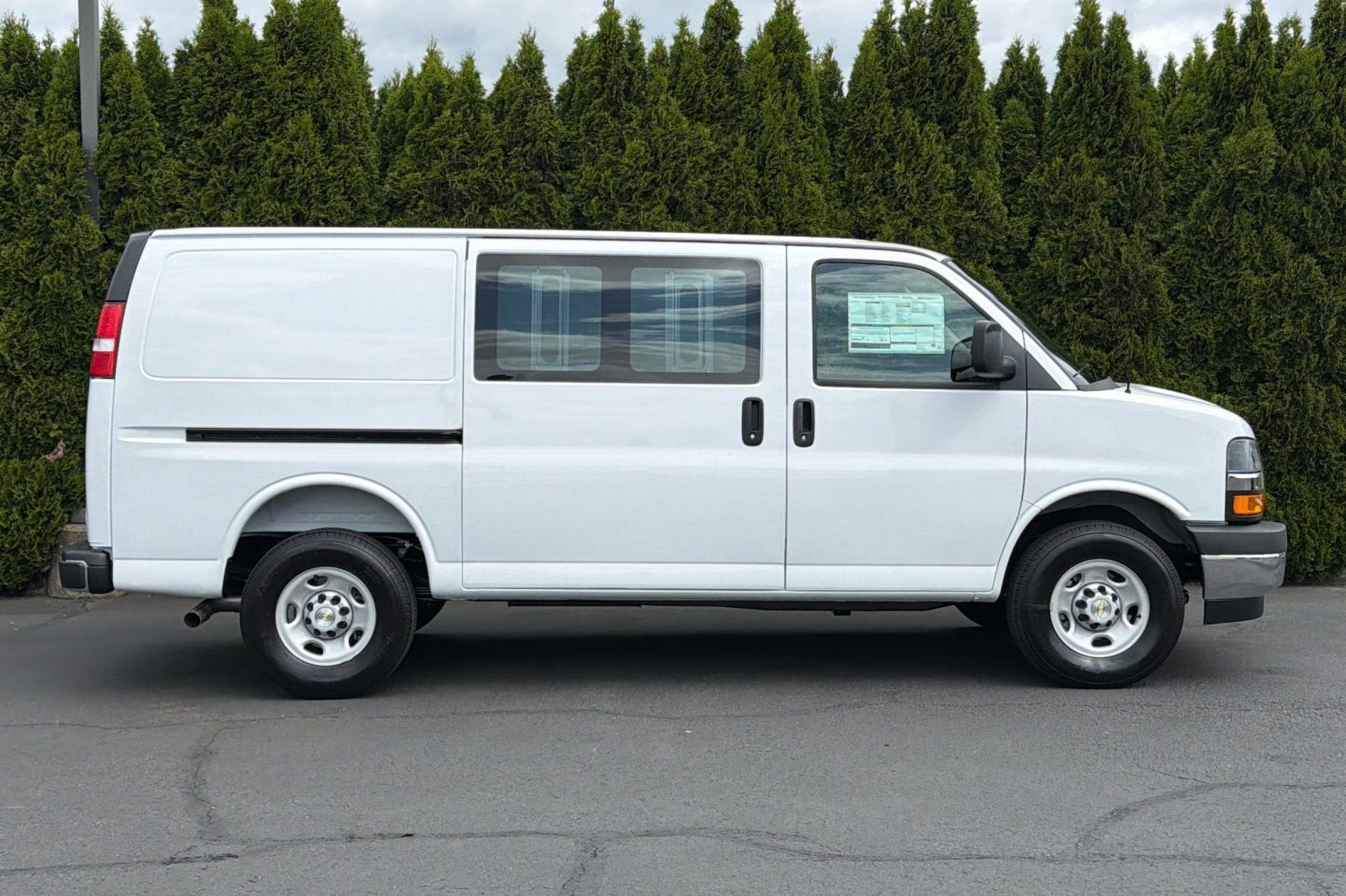 2026 Chevrolet Express Cargo WT