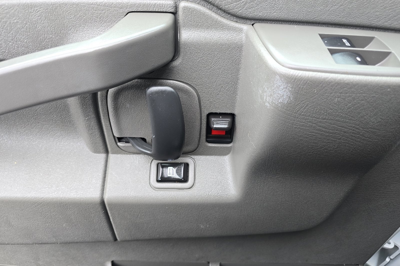 2017 Chevrolet Express Cargo 2500 2500 RWD 135"