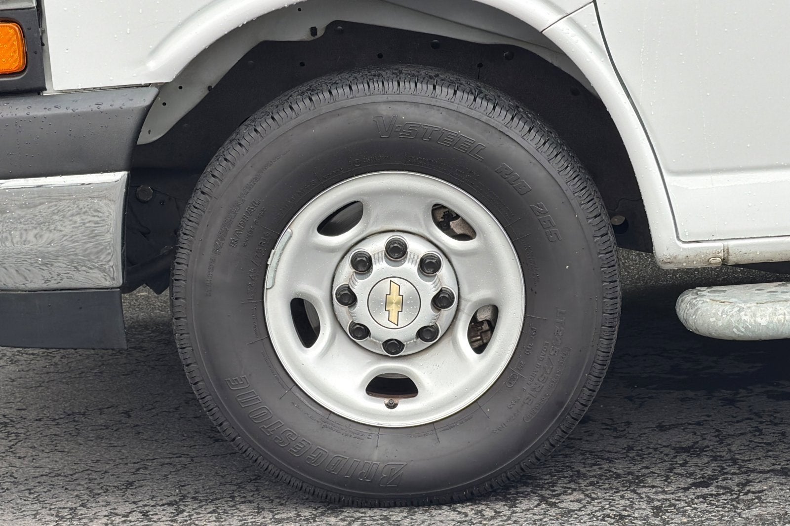 2024 Chevrolet Express Cargo 2500 WT