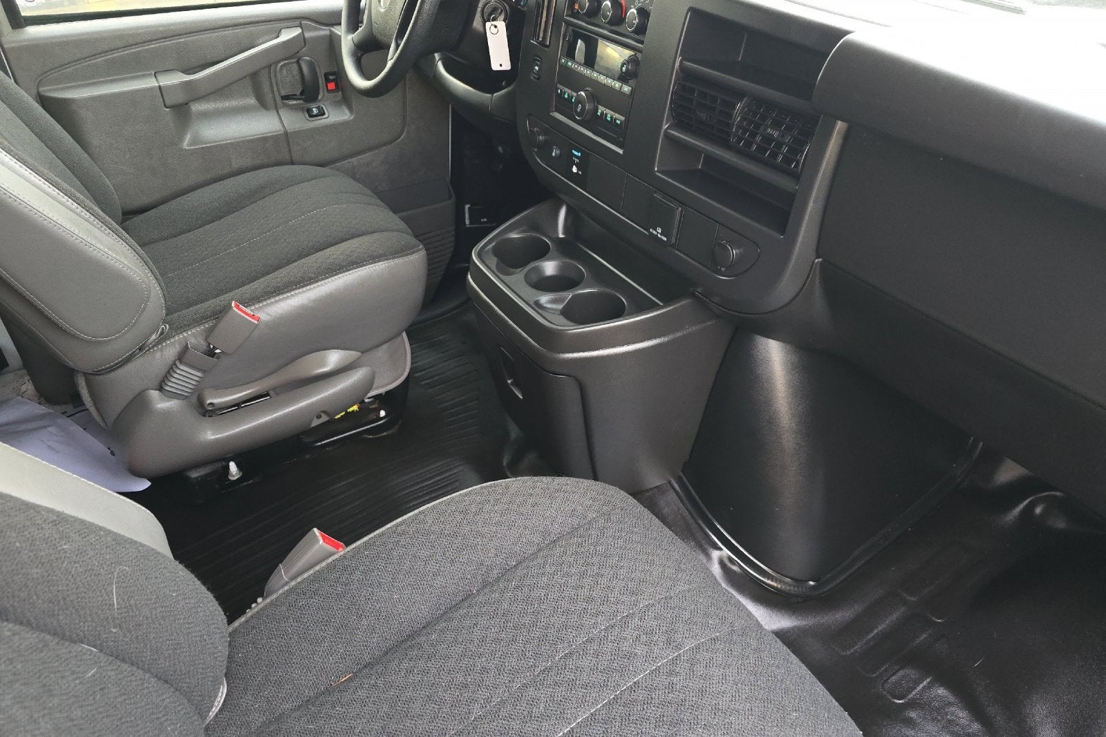 2024 Chevrolet Express Cargo 2500 WT