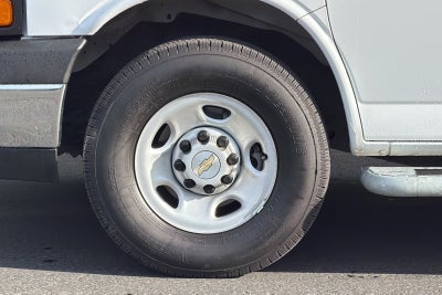 2025 Chevrolet Express Cargo WT