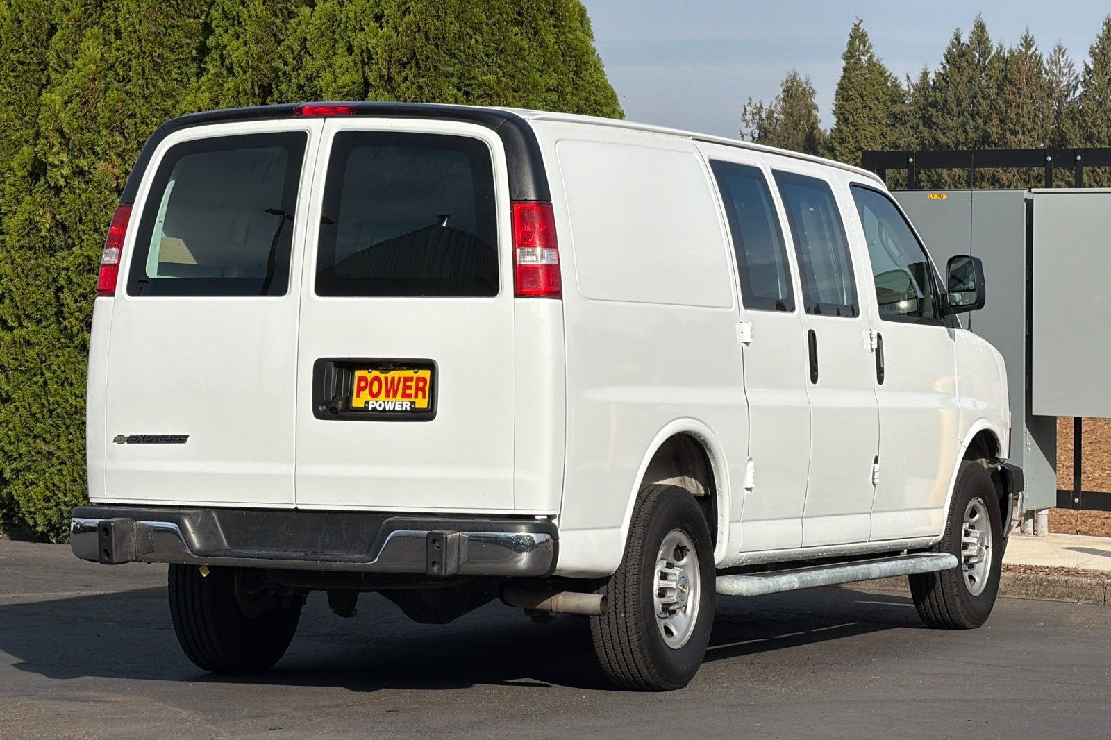 2025 Chevrolet Express Cargo WT