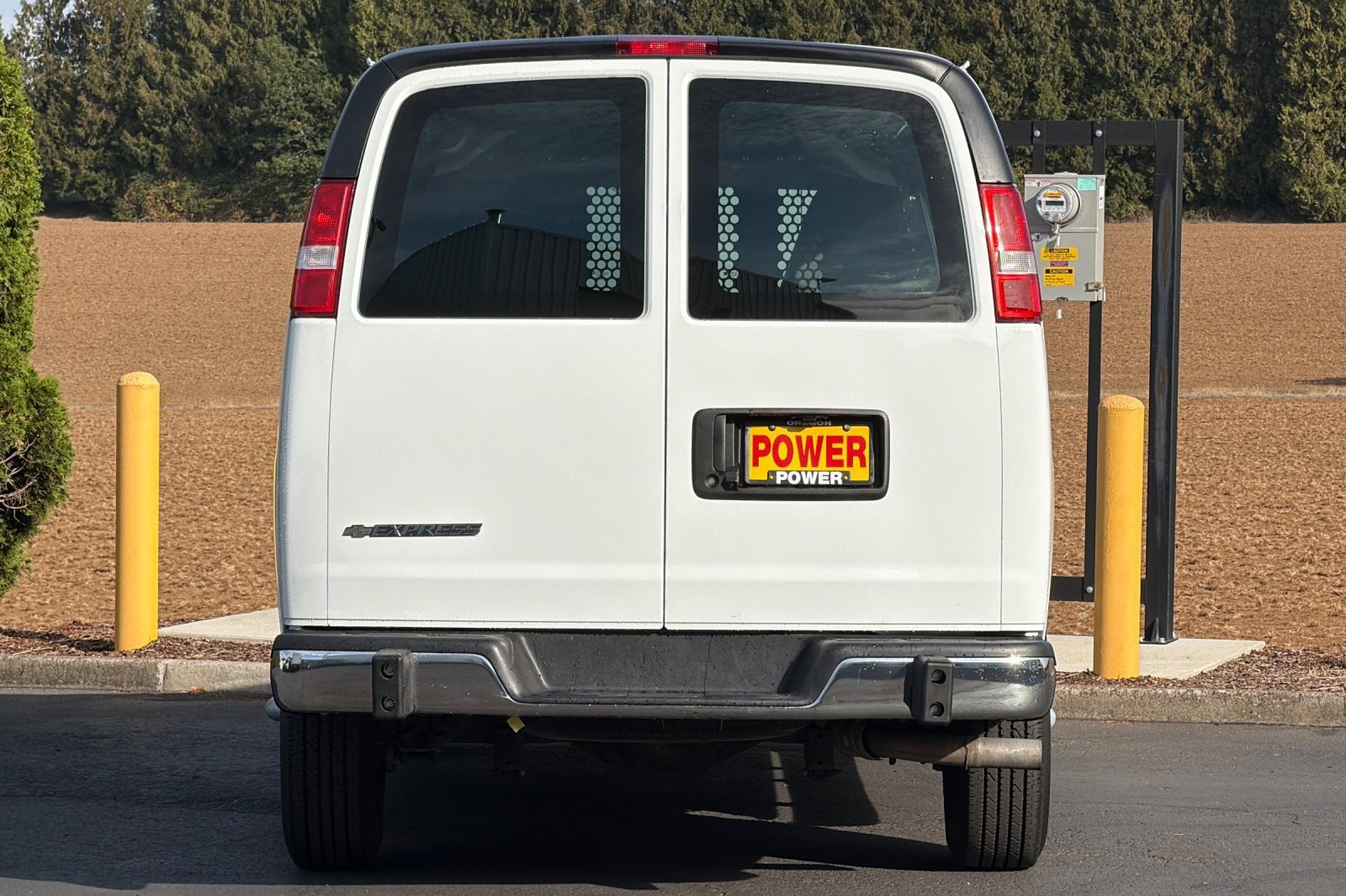 2025 Chevrolet Express Cargo WT