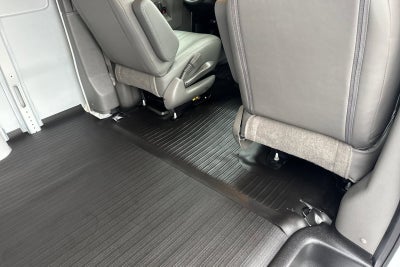 2025 Chevrolet Express Cargo 3500 WT