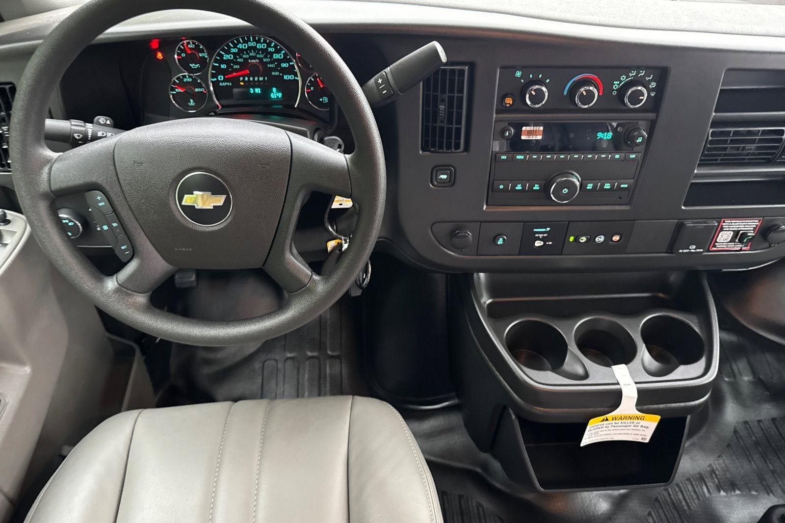 2025 Chevrolet Express Cargo 3500 WT