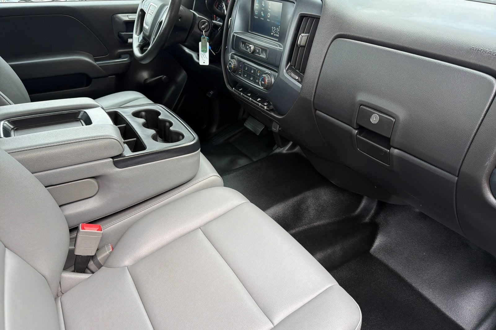 2018 GMC Sierra 3500 HD Chassis Cab REG CAB 4WD 162"