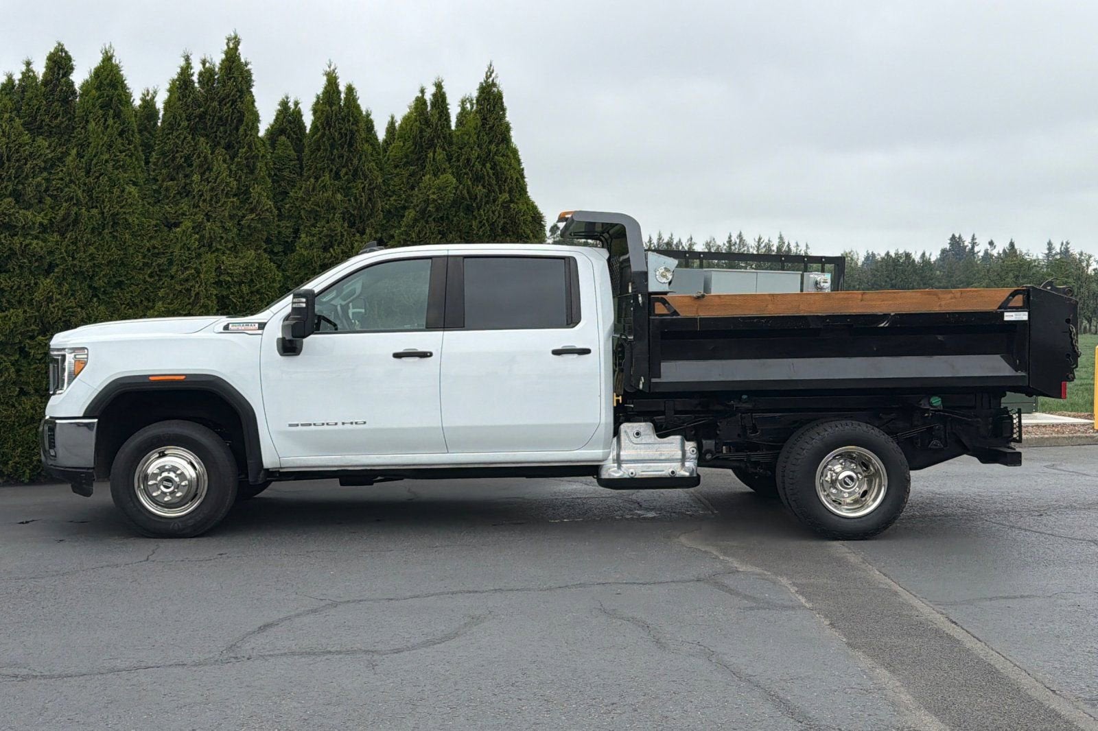 2023 GMC Sierra 3500 HD Chassis Cab Pro