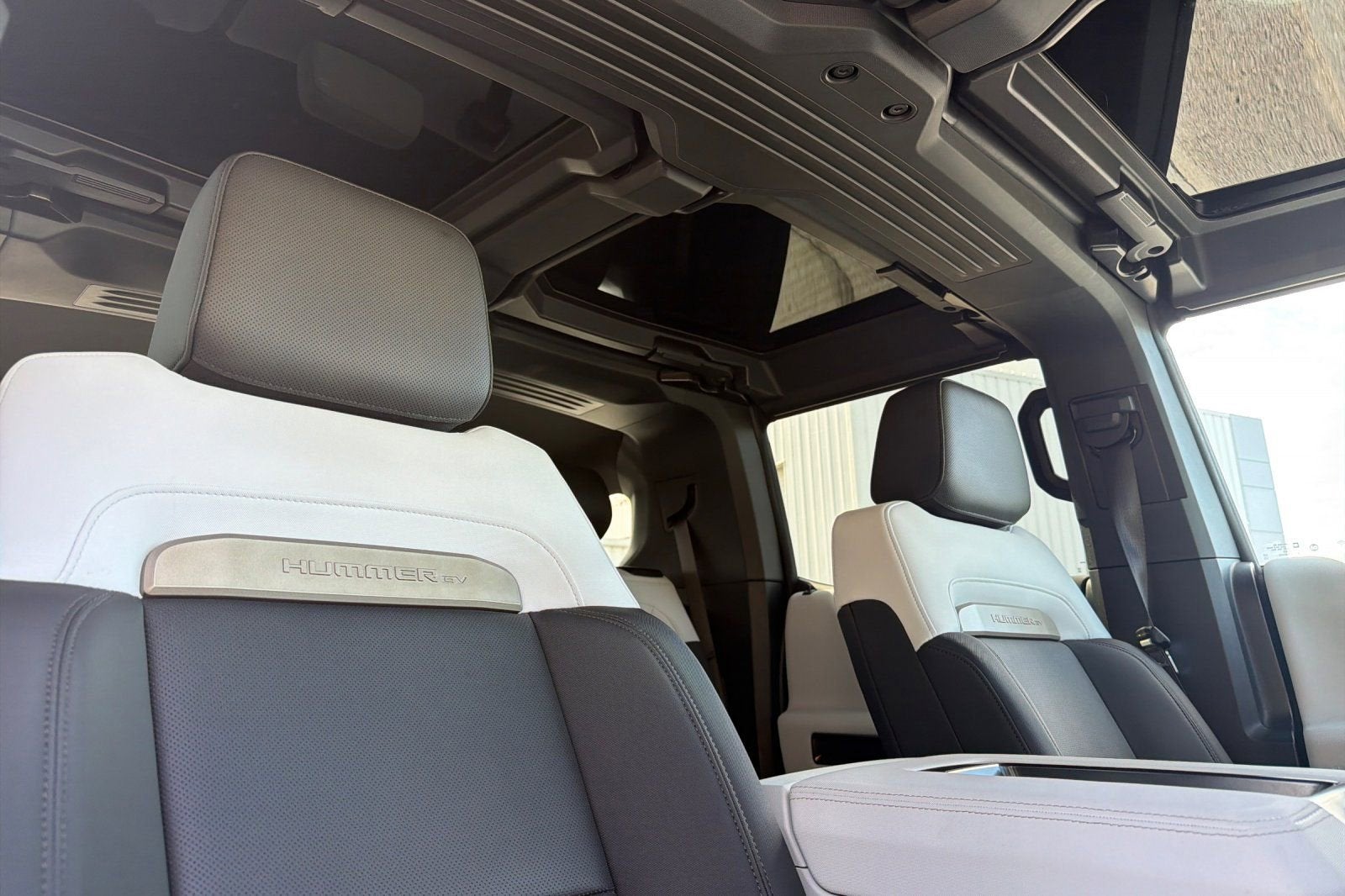 2024 GMC HUMMER EV SUV 2X