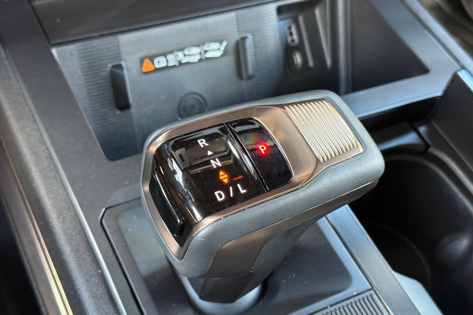 2024 GMC HUMMER EV SUV 2X