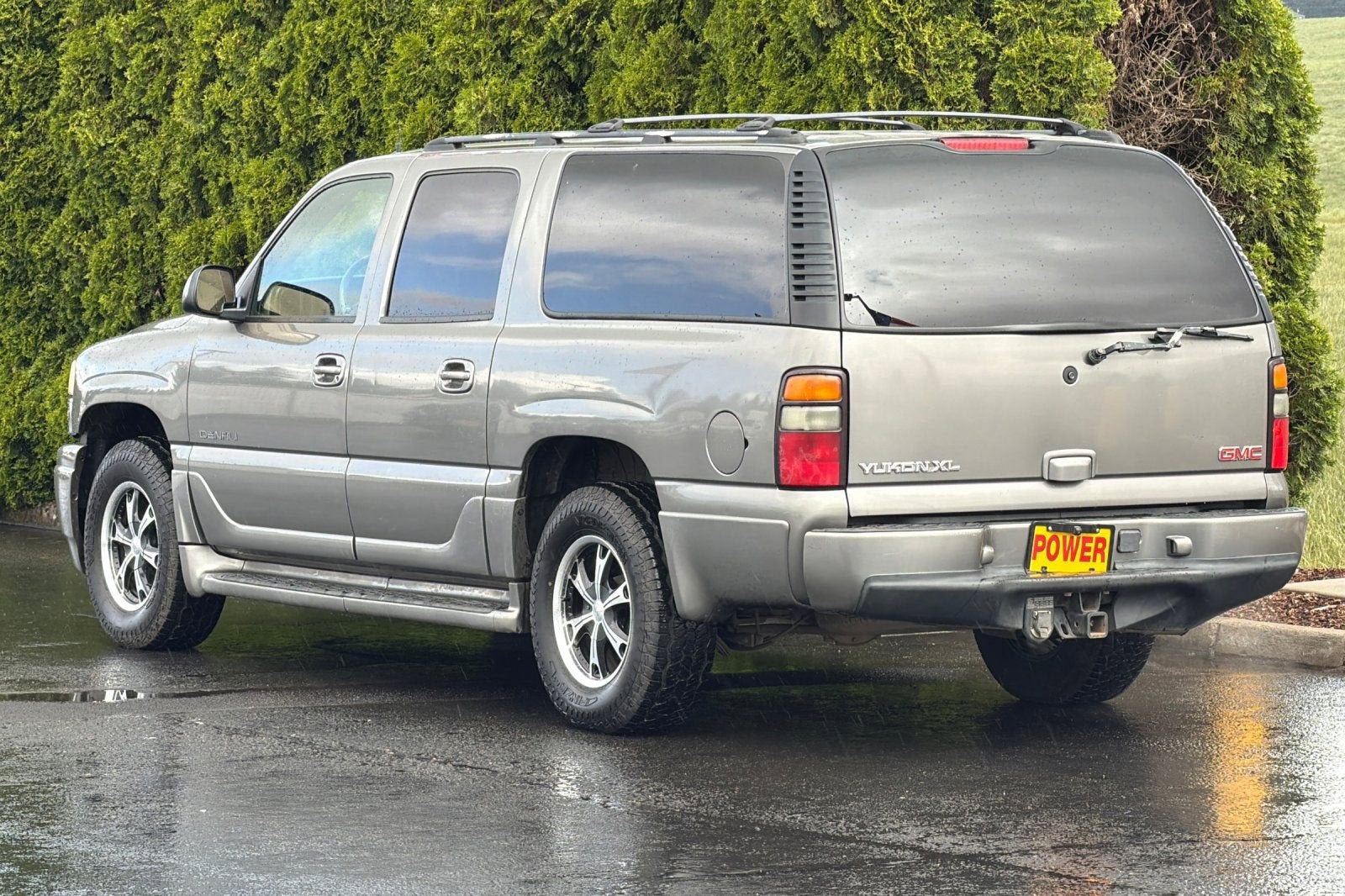 2005 GMC Yukon XL 4DR 4WD 1500