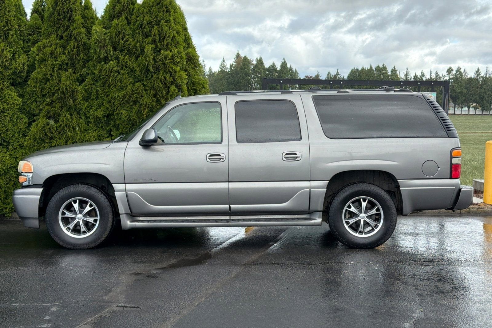 2005 GMC Yukon XL 4DR 4WD 1500
