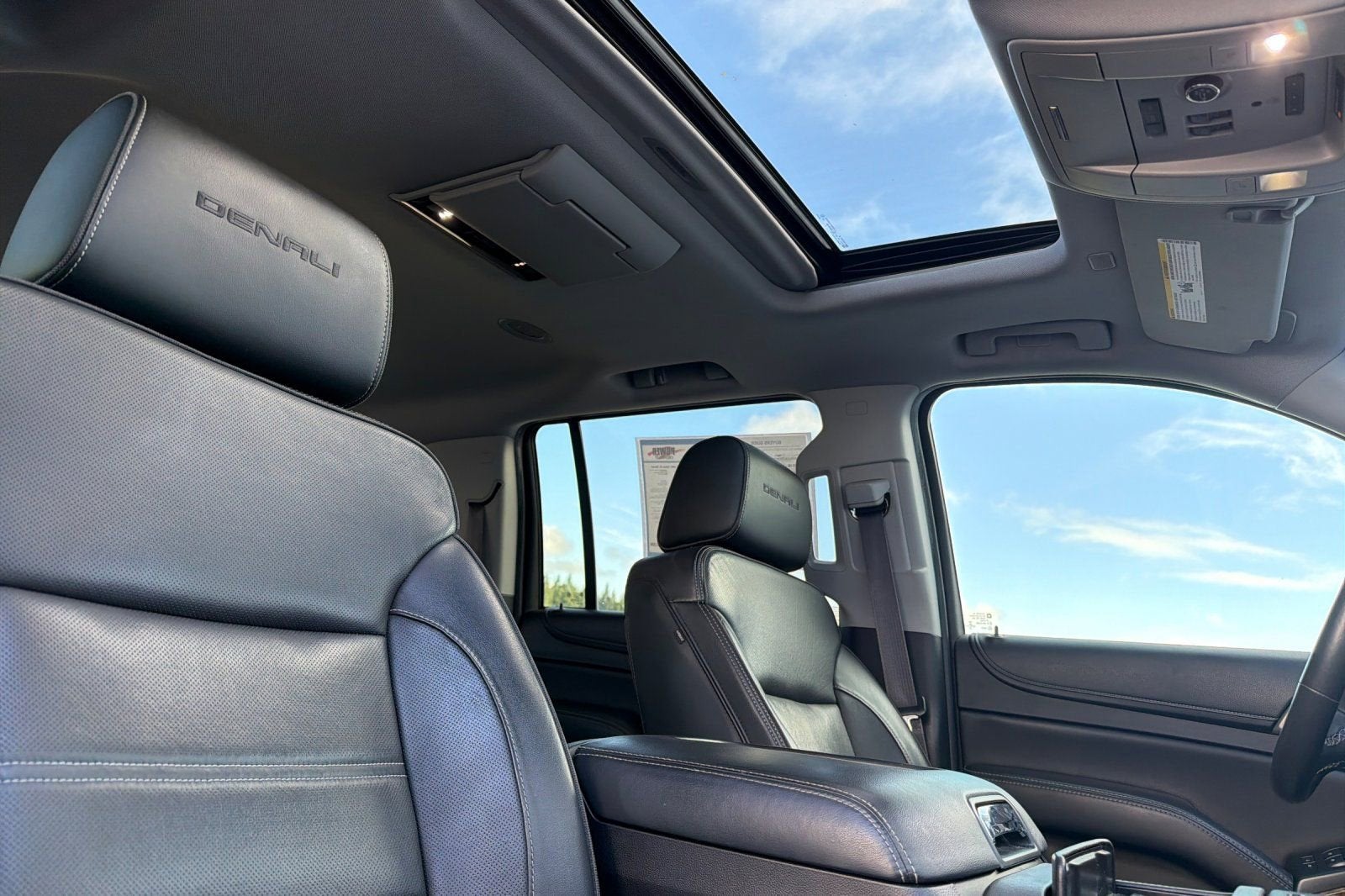 2017 GMC Yukon XL Denali