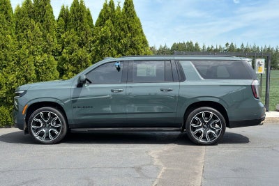 2025 Chevrolet Suburban RST