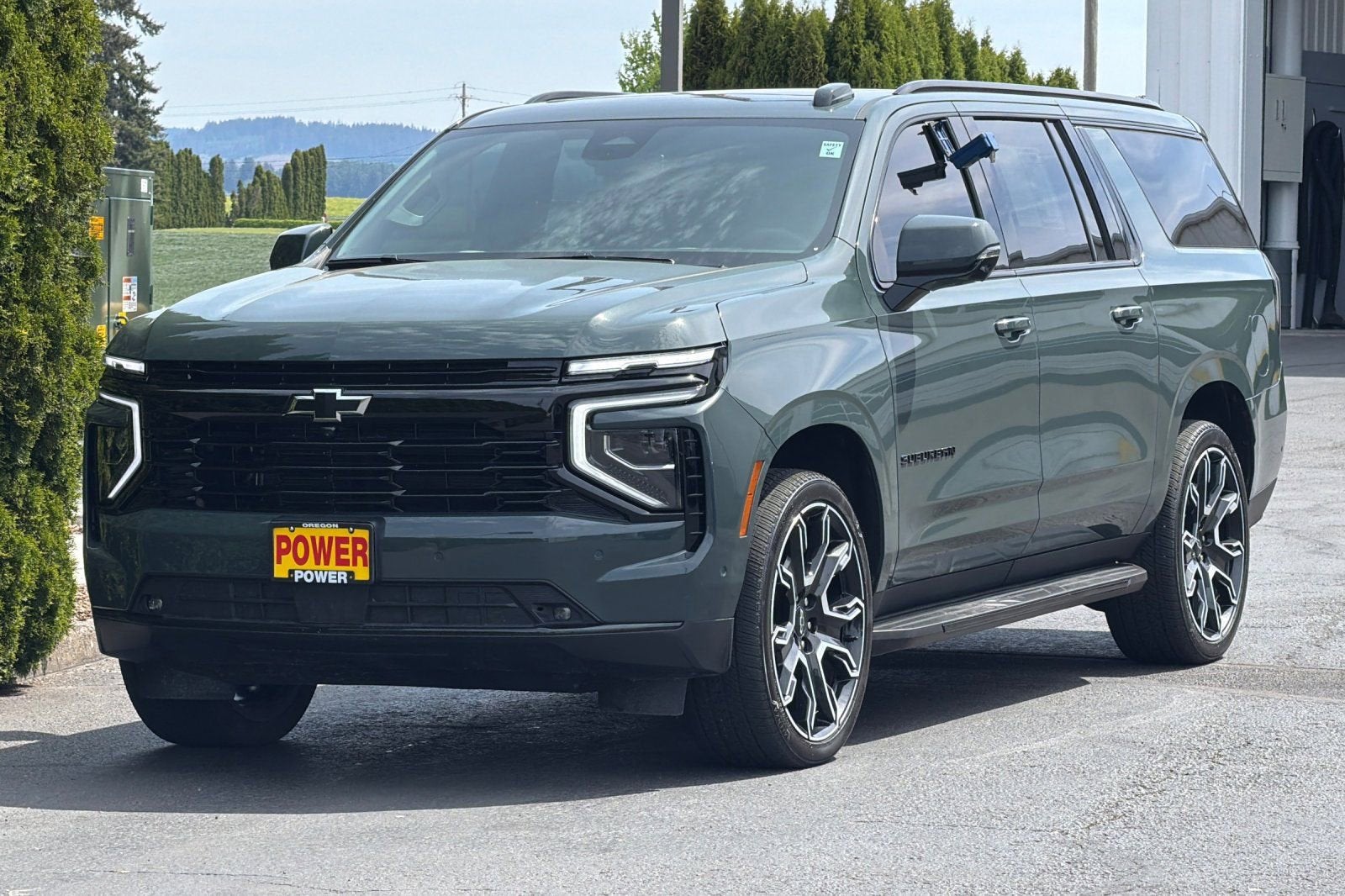 2025 Chevrolet Suburban RST