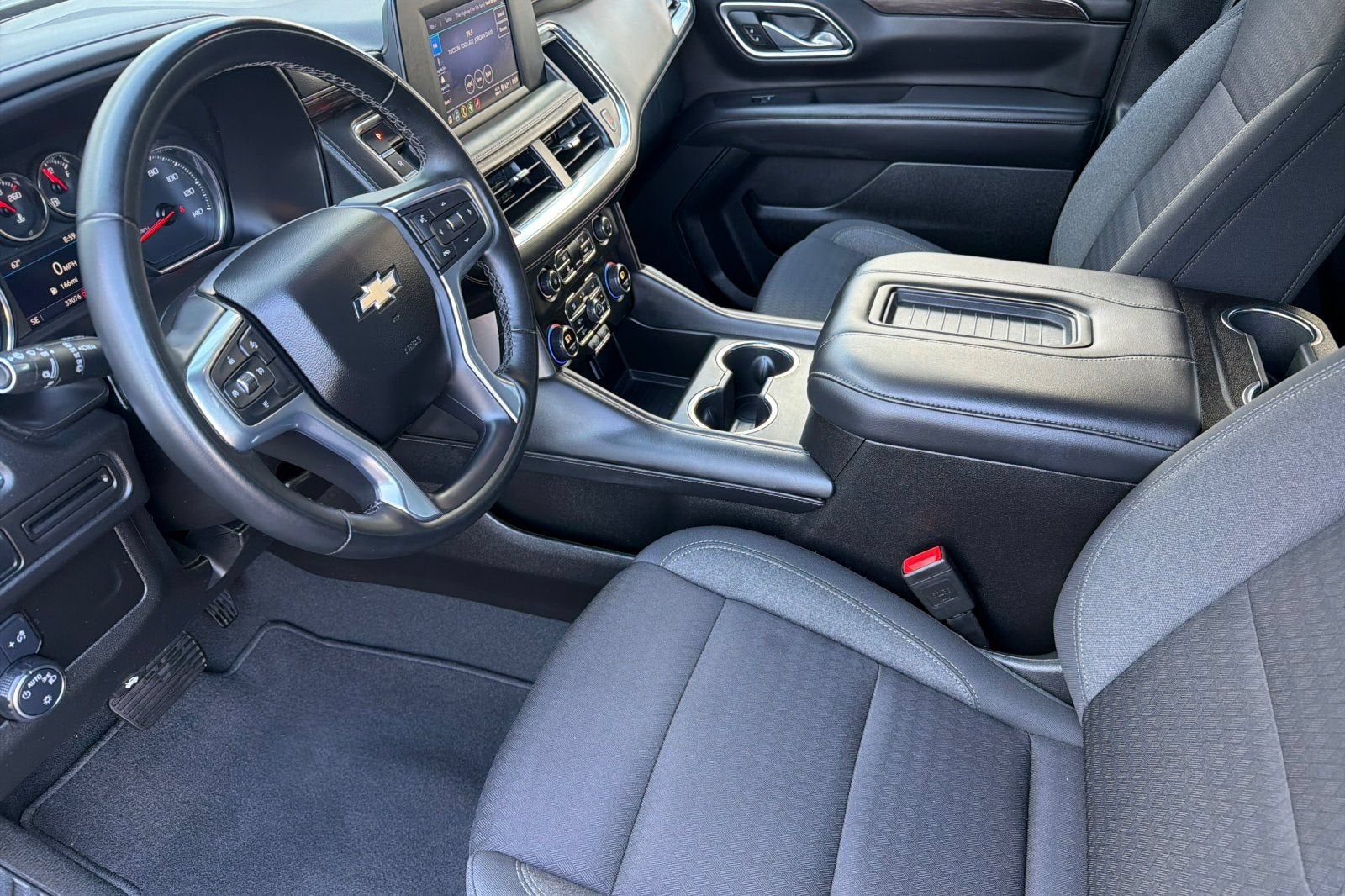 2024 Chevrolet Suburban LS