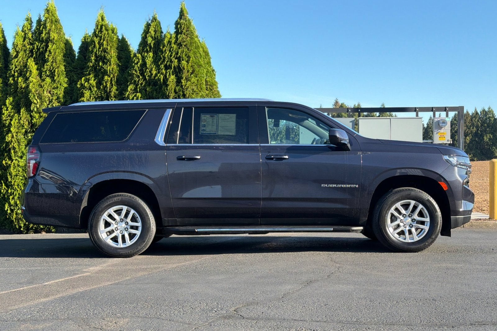 2024 Chevrolet Suburban LS