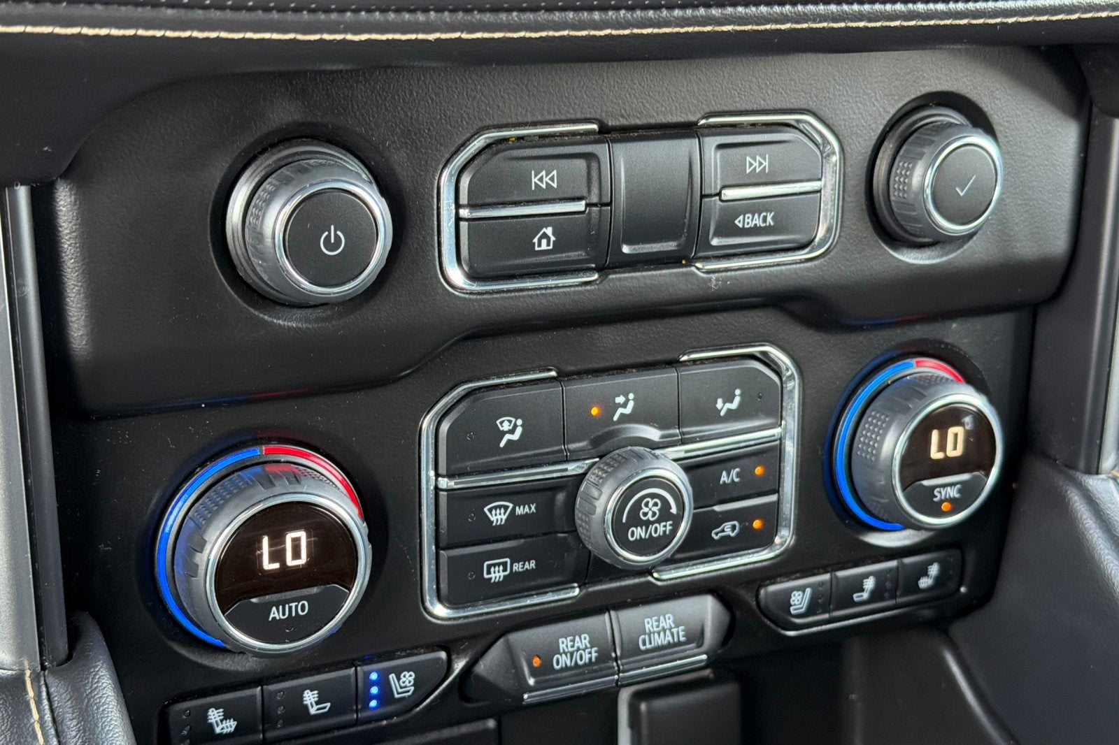 2022 Chevrolet Suburban Premier