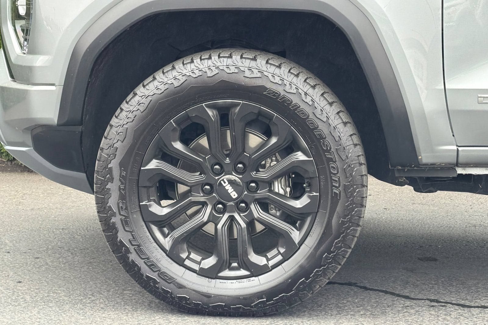 2024 GMC Canyon Denali