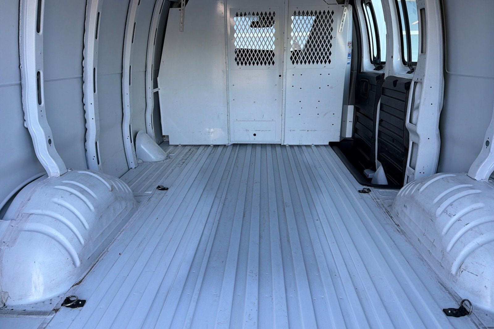 2024 GMC Savana Cargo 2500 Work Van