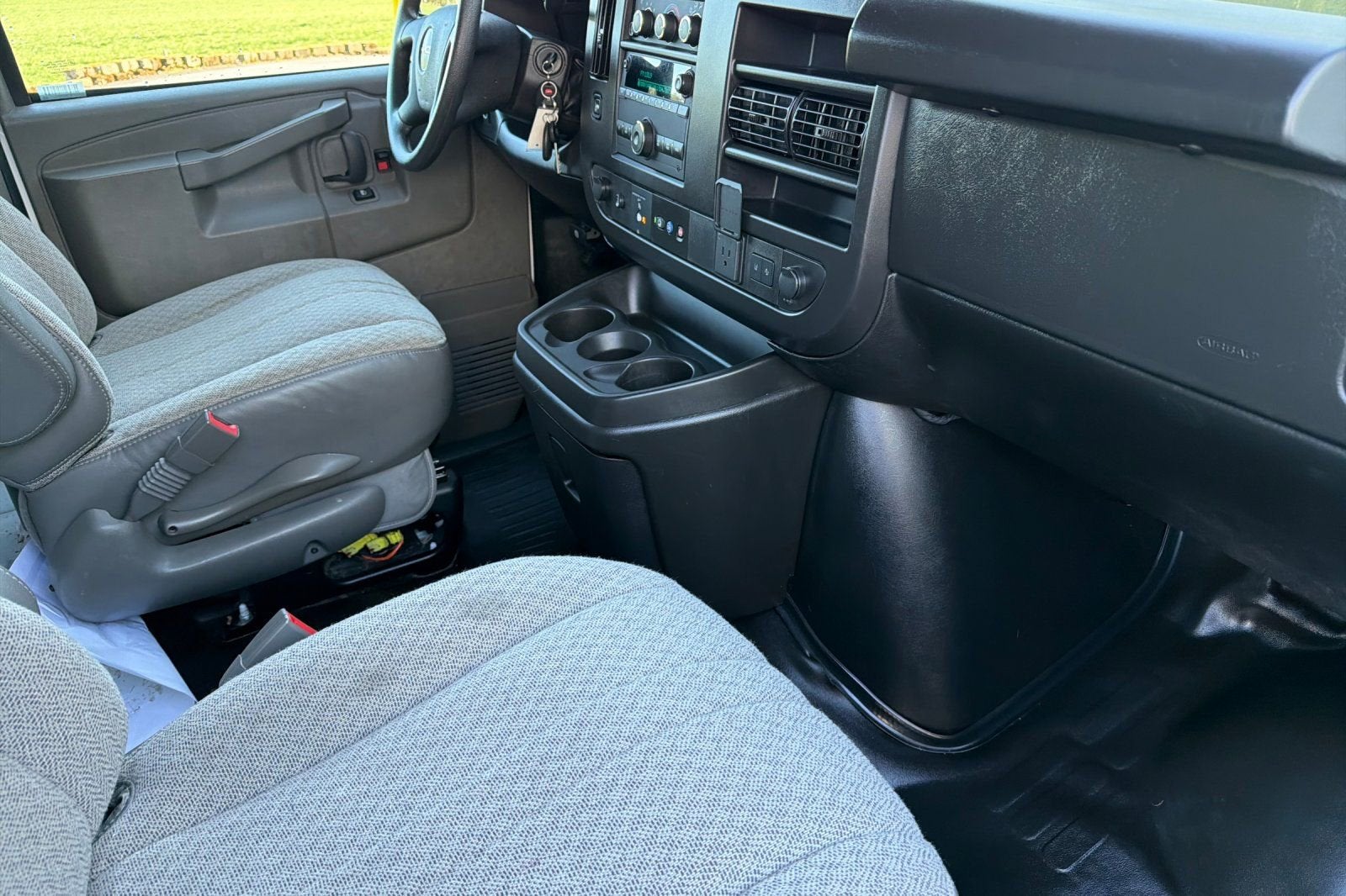 2024 GMC Savana Cargo 2500 Work Van