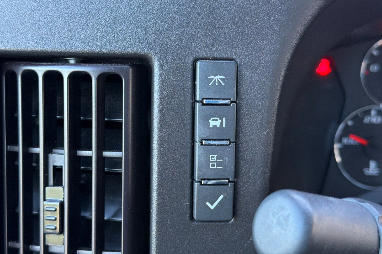 2024 GMC Savana Cargo 2500 Work Van