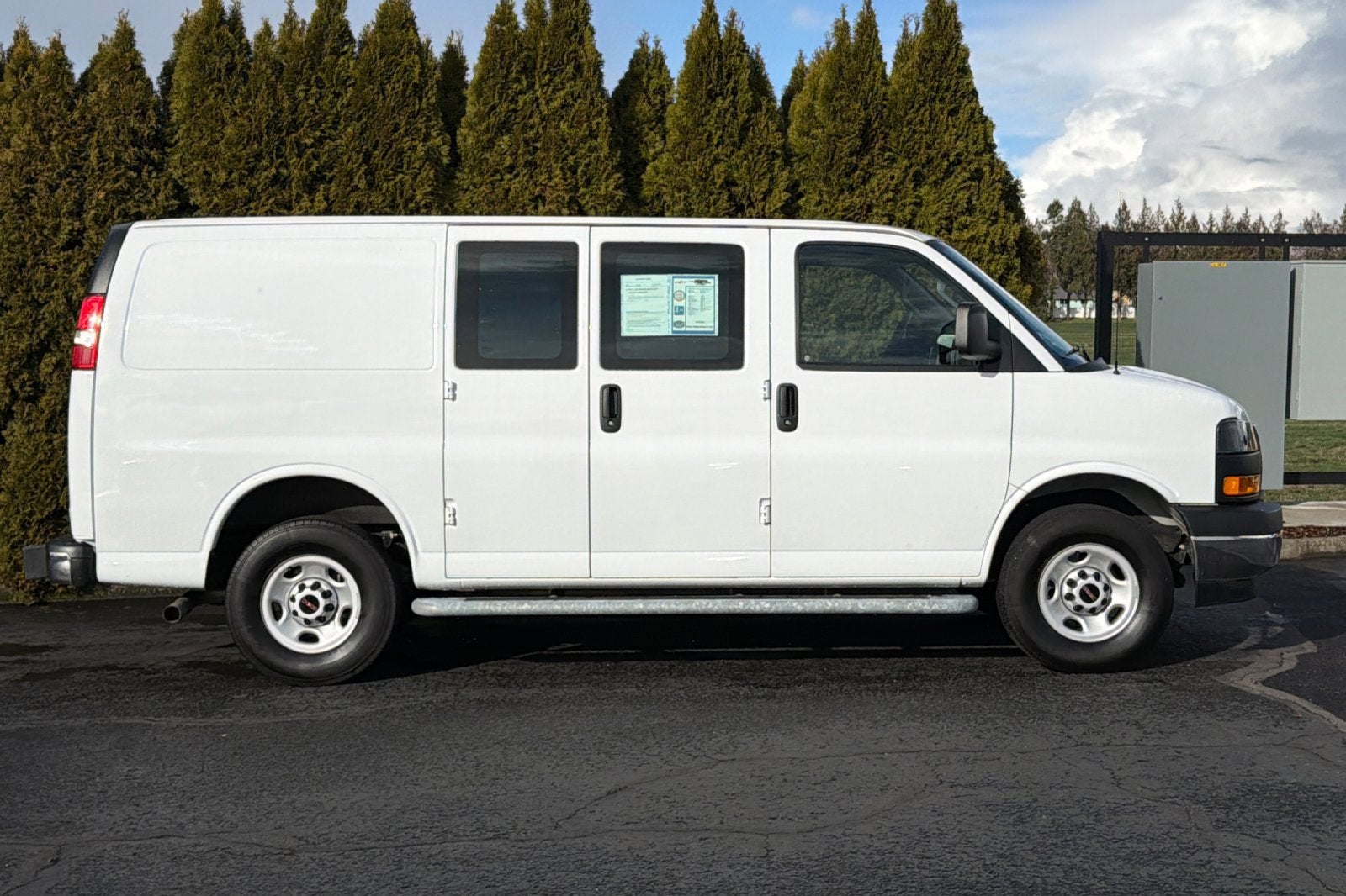 2024 GMC Savana Cargo 2500 Work Van