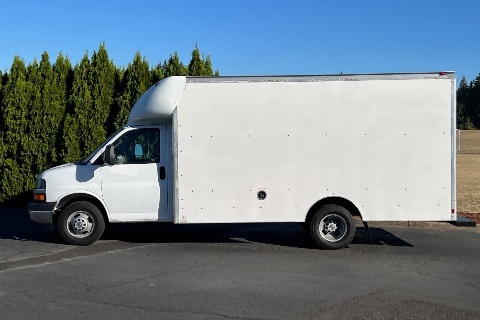 2017 Chevrolet Express Cutaway 3500 VAN 159"