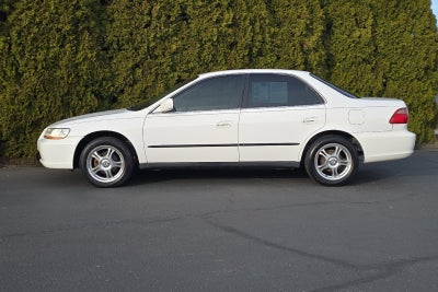 2000 Honda Accord Sdn LX