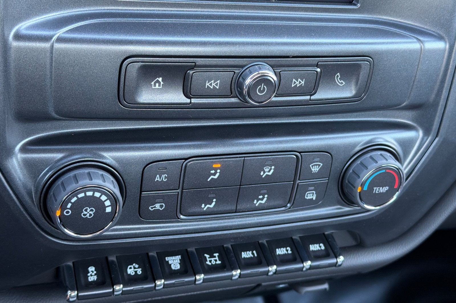 2026 Chevrolet Silverado 5500 HD WT