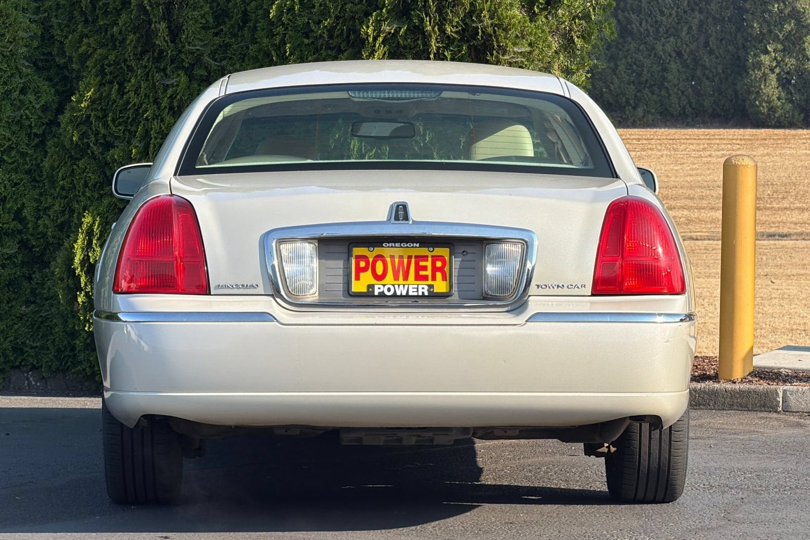 2006 Lincoln Town Car Signature Limited
