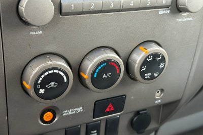 2005 Nissan Titan XE