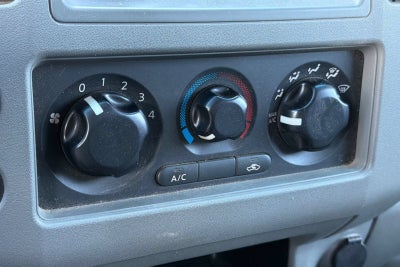 2006 Nissan Frontier XE