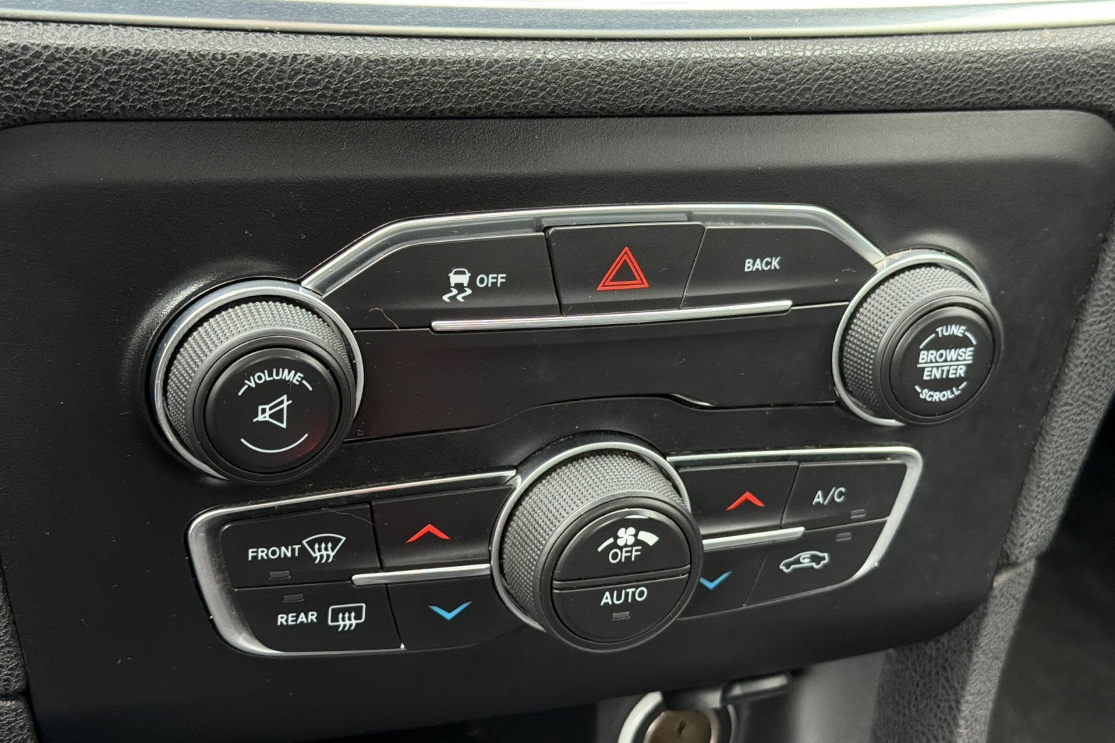 2016 Dodge Charger SXT