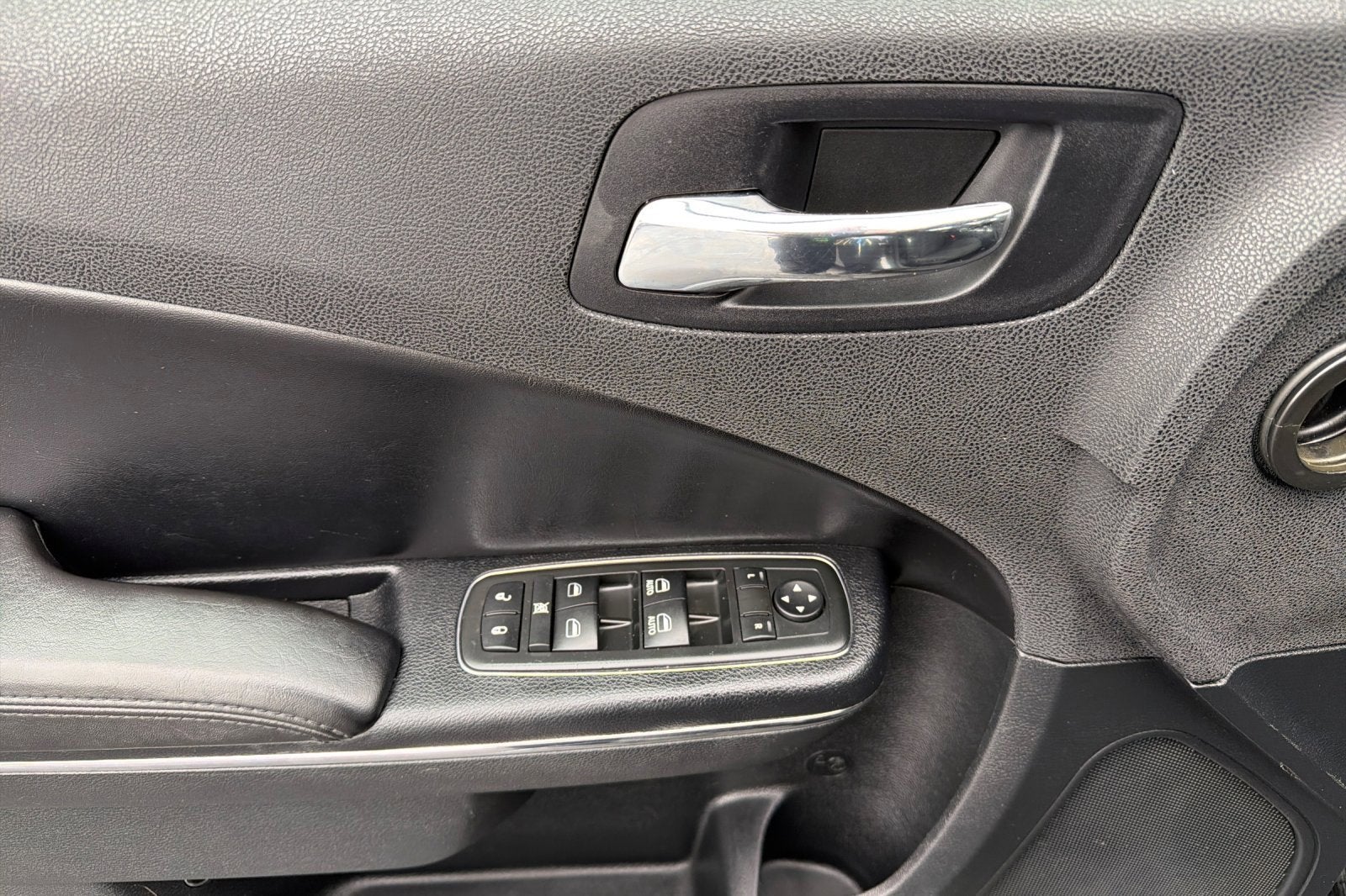 2013 Dodge Charger SXT