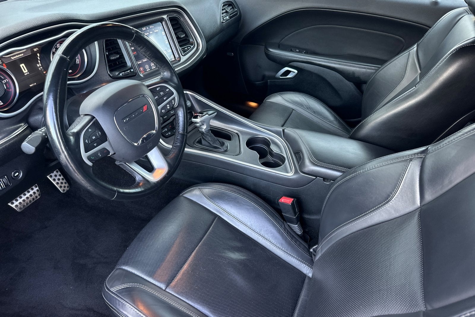 2017 Dodge Challenger SXT Plus