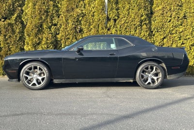 2017 Dodge Challenger SXT Plus