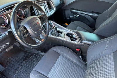 2017 Dodge Challenger SXT