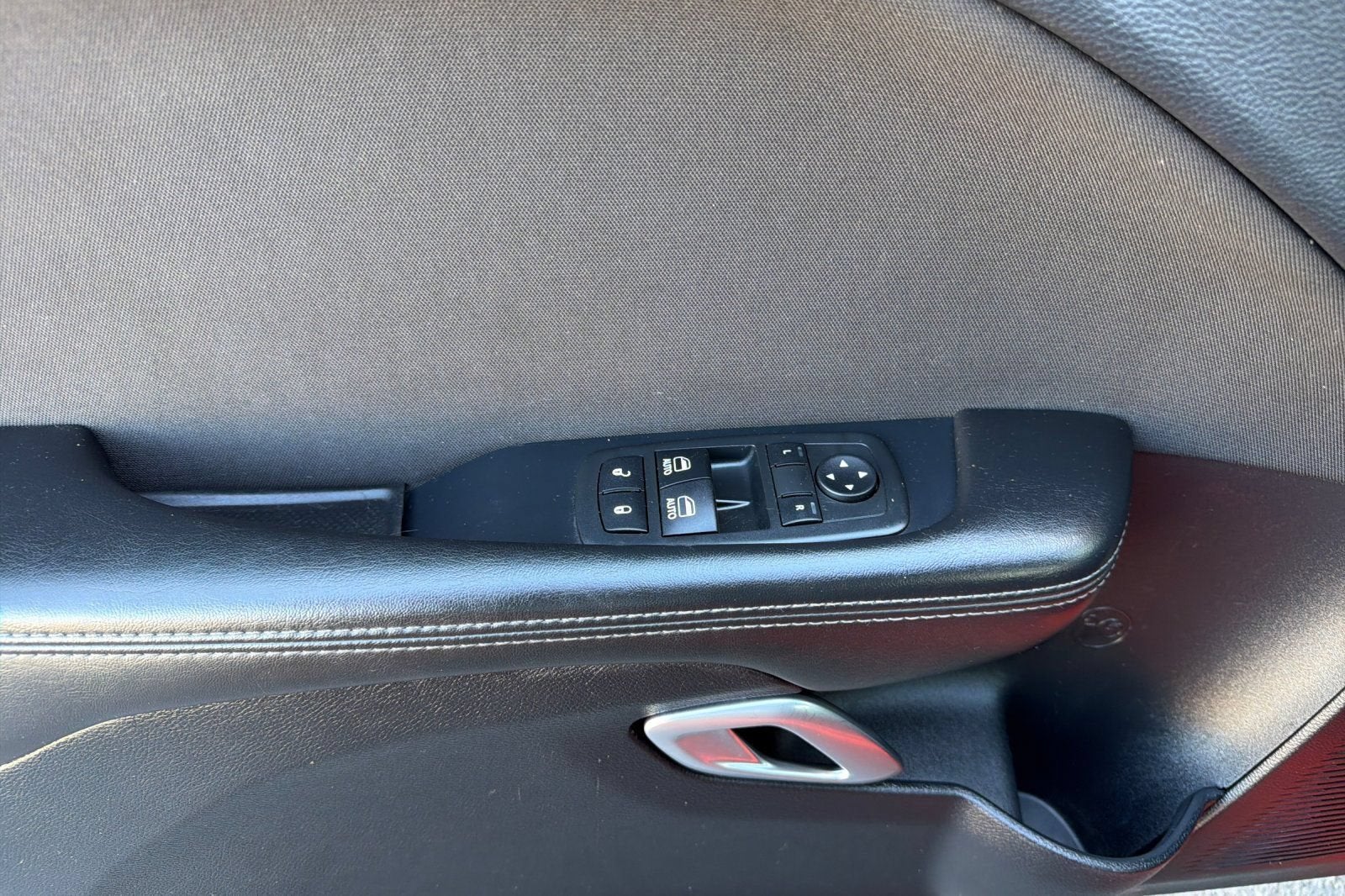 2017 Dodge Challenger SXT