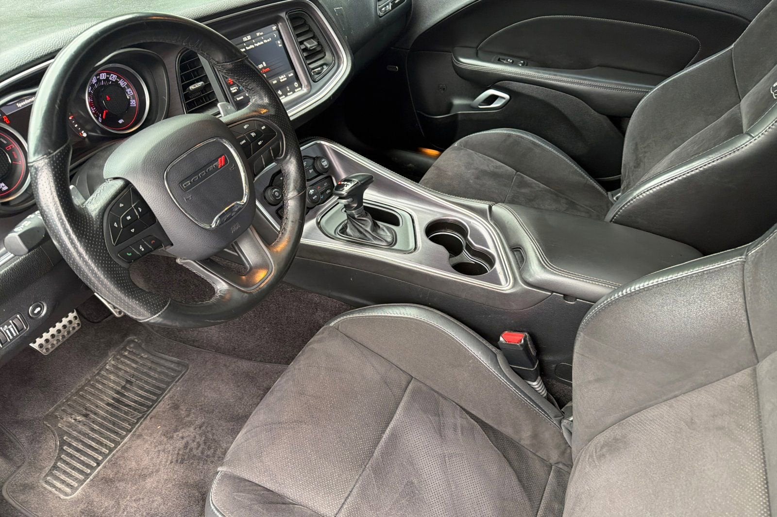 2018 Dodge Challenger 392 Hemi Scat Pack Shaker