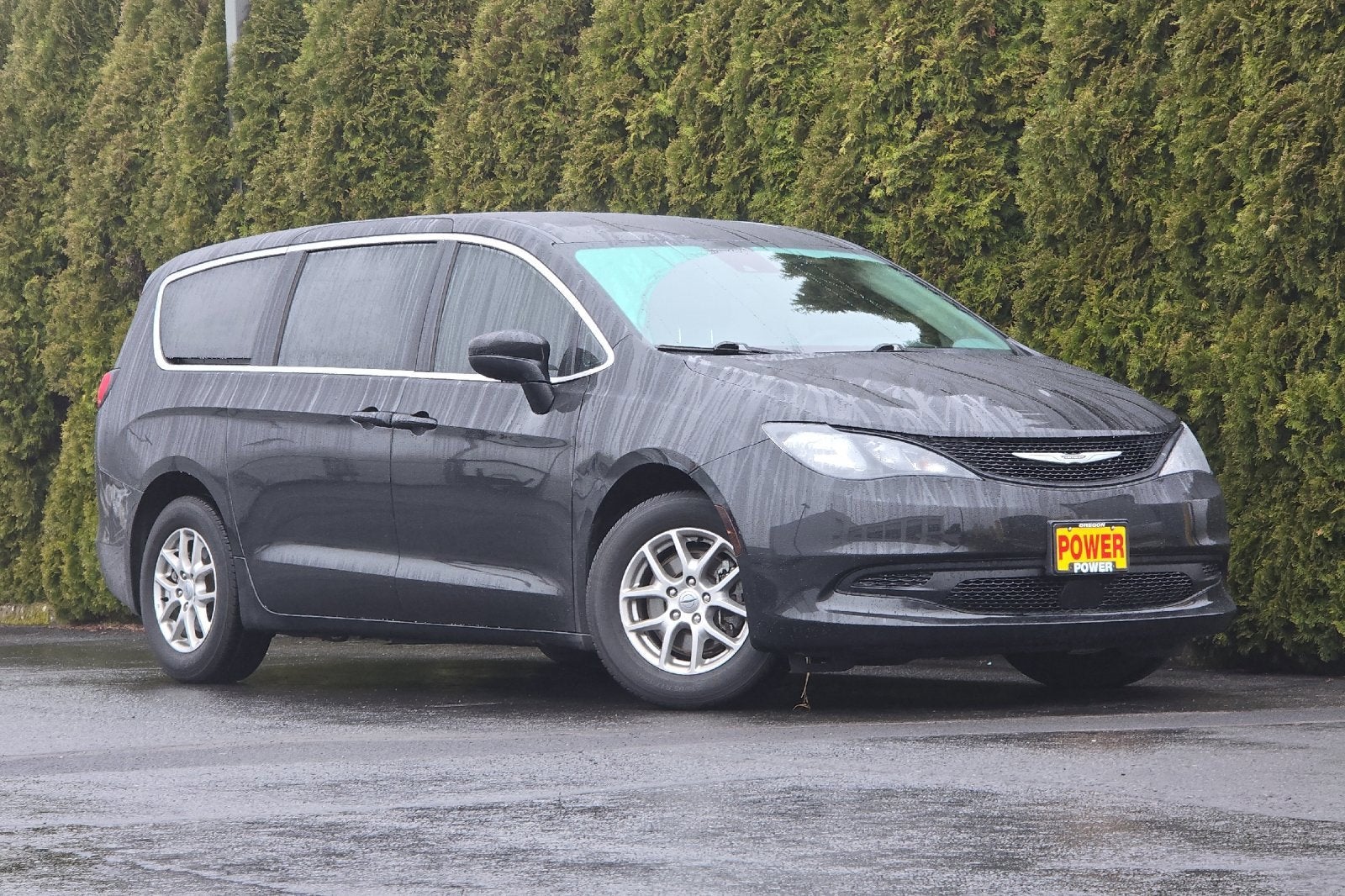 2023 Chrysler Voyager LX