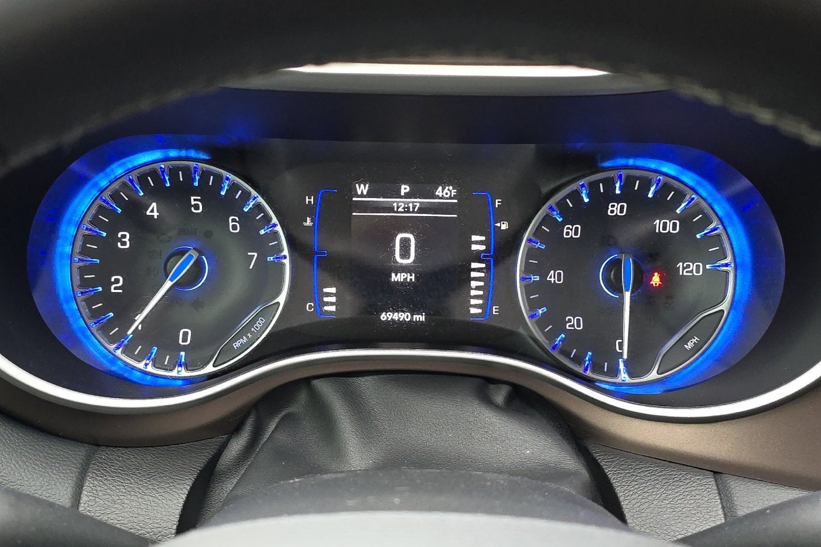 2023 Chrysler Voyager LX