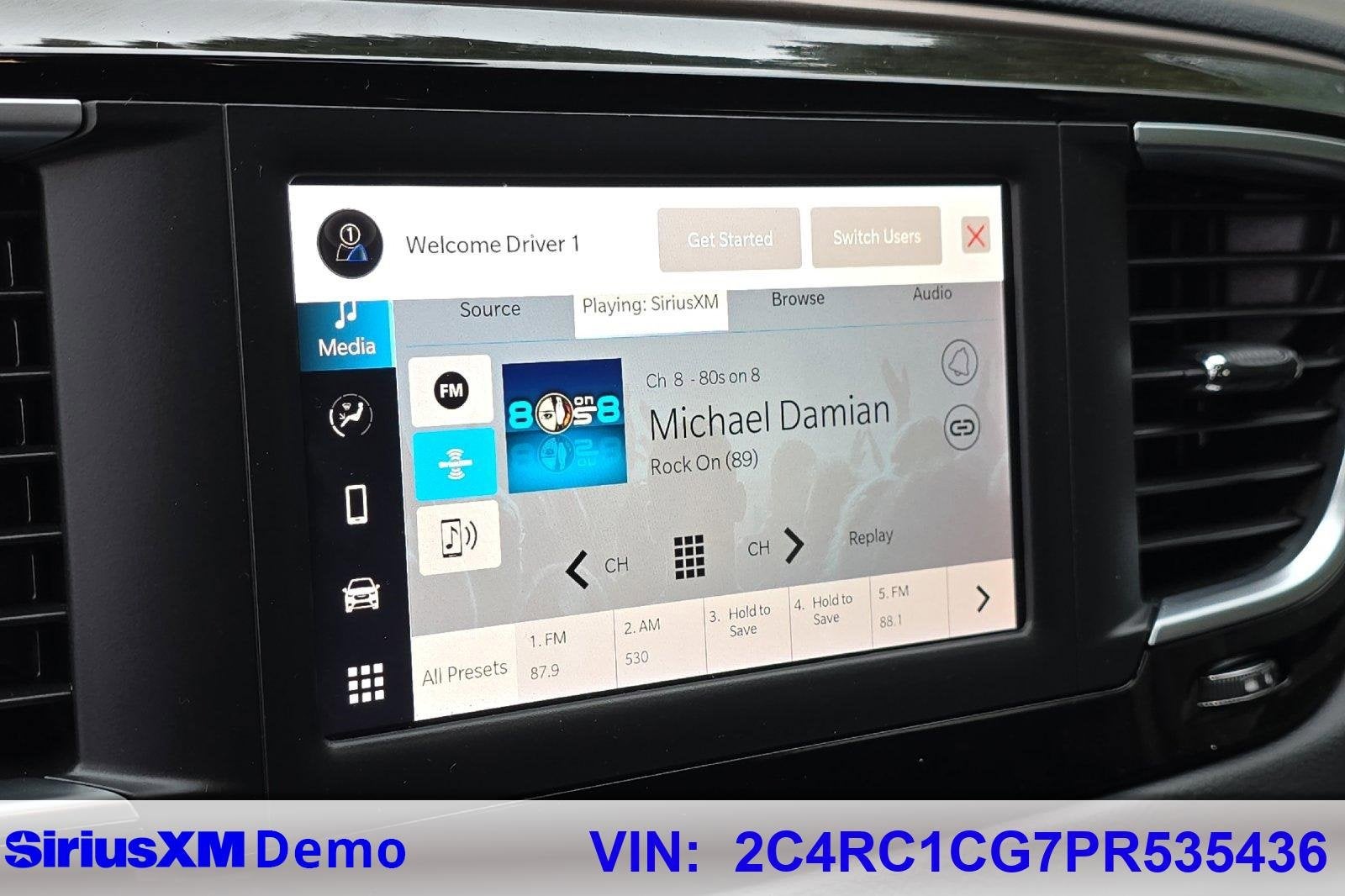 2023 Chrysler Voyager LX