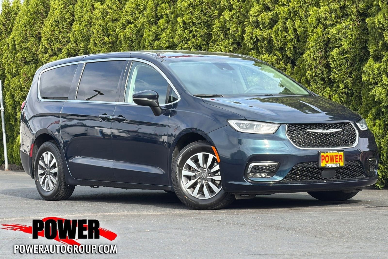 2023 Chrysler Pacifica Hybrid Touring L