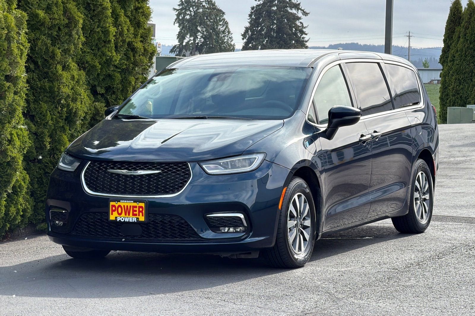 2023 Chrysler Pacifica Hybrid Touring L