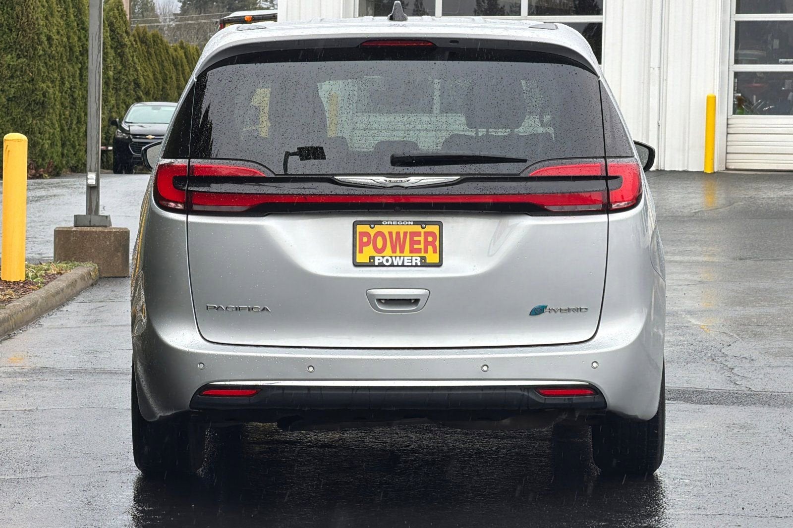 2024 Chrysler Pacifica Hybrid Select