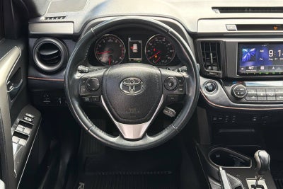 2018 Toyota RAV4 SE