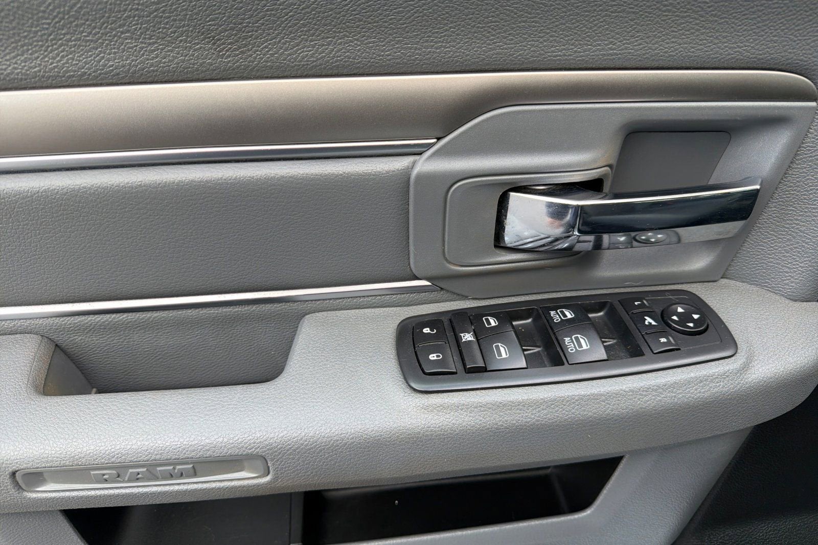 2020 RAM 1500 Classic SLT