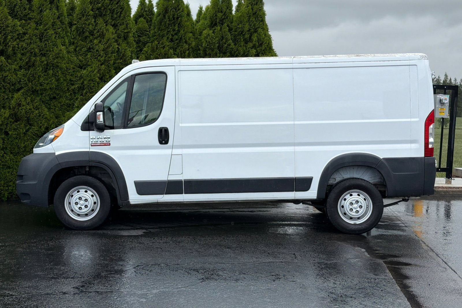 2016 RAM ProMaster Cargo Van 1500 LOW RF 136