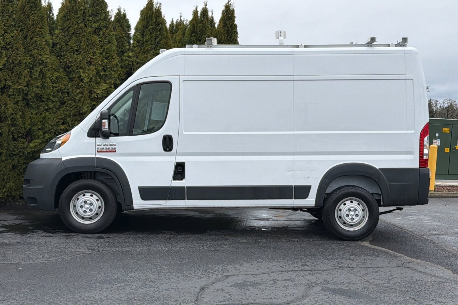 2017 RAM ProMaster Cargo Van 1500 HIGH RF 136"